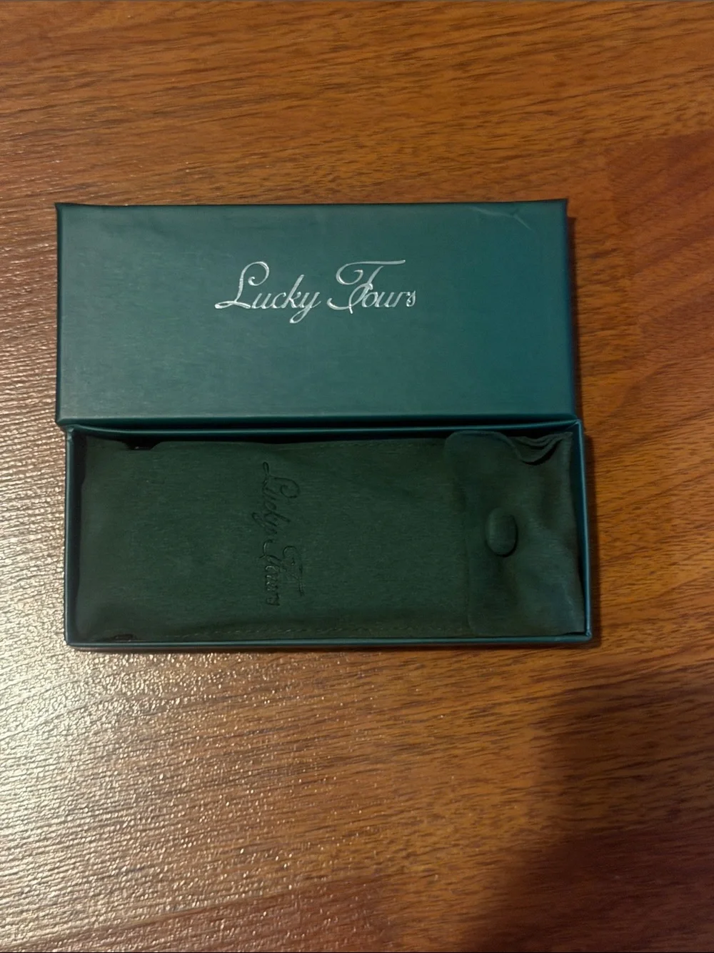 Lucky fours Crimson, Santos watch